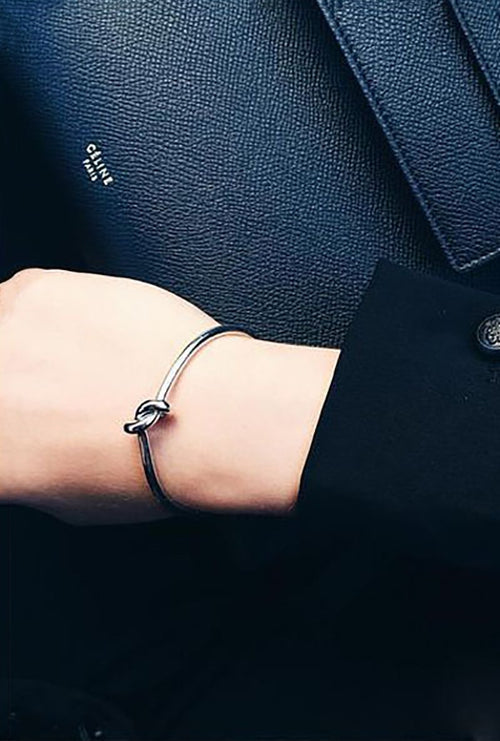 Brazalete con Nudo