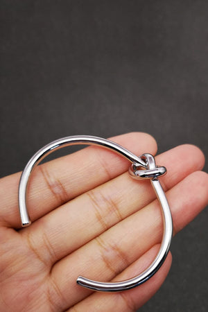 Brazalete con Nudo