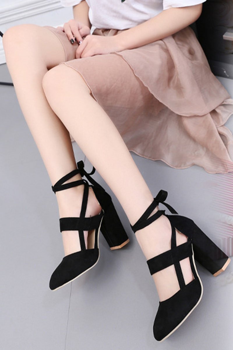 Sandalia de Punta Redonda y Tacón Bloque